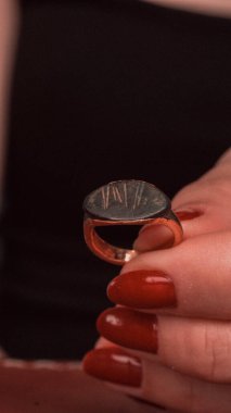 Klasik Altın ve Elmas Düğün Mücevherleri