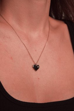 Kalın ve Zarif Elmas ve Altın İfade Parçaları