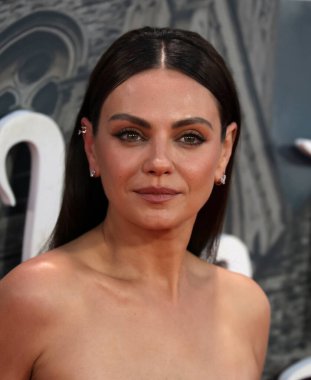 Mila Kunis, 8 Ekim 2025 'te Londra Film Festivali sırasında İngiltere' nin başkenti Londra 'da düzenlenen 