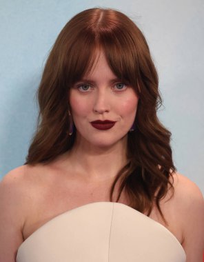 Markella Kavenagh, 69. BFI Londra Film Festivali 'ndeki Kahraman Kapanış Gecesi Galasına katıldı..