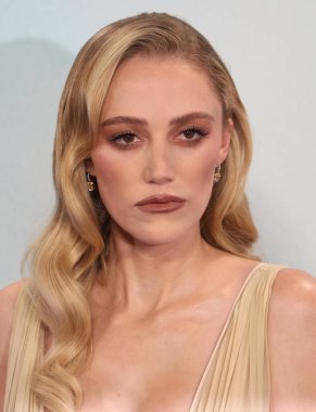 Maika Monroe 69. BFI Londra Film Festivali 'ndeki Kahraman Kapanış Gecesi Galasına katıldı.