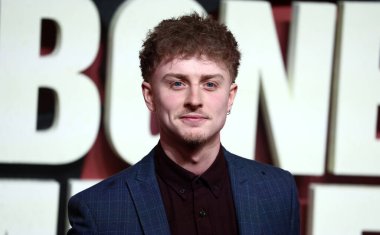Sam Locke, 28 Yıl Sonra BFI IMAX Waterloo 'da 13 Ocak 2026' da İngiltere 'deki Bone Temple World Premiere' e katıldı..