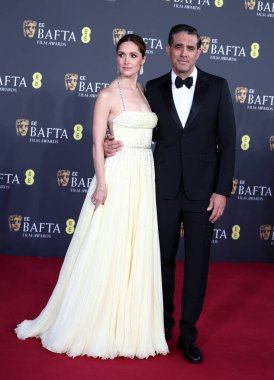 Rose Byrne ve Bobby Cannavale, 22 Şubat 2026 'da Londra' daki The Royal Festival Hall 'da düzenlenen 2026 EE BAFTA Film Ödülleri' ne katıldılar..