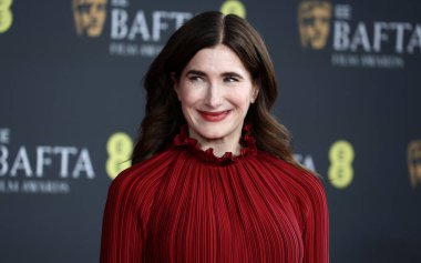 Kathryn Hahn, 22 Şubat 2026 'da Londra, İngiltere' deki The Royal Festival Hall 'da 2026 EE BAFTA Film Ödülleri' ne katılmıştır..