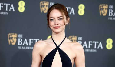 Emma Stone 22 Şubat 2026 'da Londra' da Royal Festival Hall 'da 2026 EE BAFTA Film Ödülleri' ne katılmıştır..