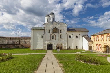 Transfiguration su kapı-kapı Kilisesi