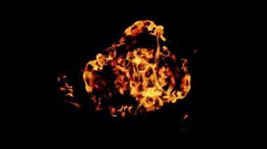 Yangın patlaması animasyonu. Ateş Patlaması. Bomba patlaması. 4K Alfa Arkaplanı.