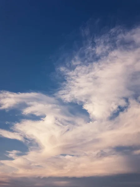 Tranquil Evening Cloudscape Scene Blue Sky Fluffy White Clouds Aerial — 图库照片