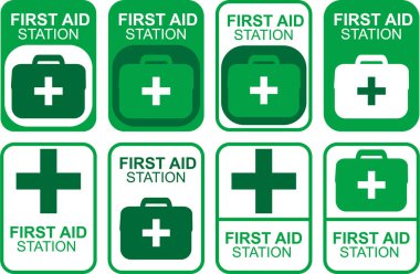 Tıbbi Haç ve Kit Simgeleriyle İlk Yardım İstasyonu Güvenliği İmzalayın