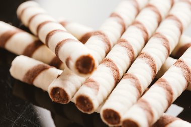 bir yansıtılmış arka plan closeup doldurma fıstıklı Rulo Gofret