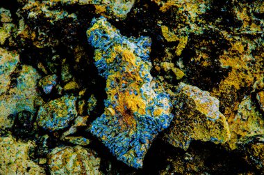 El Ghariya, Katar sahillerindeki renkli kayalar.