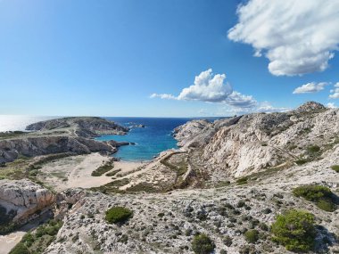 Ratonneau Adası 'ndaki Calanque de Morgiret, Iles du Frioul, Provence-Alpes-Cote dAzur, Fransa, Avrupa.