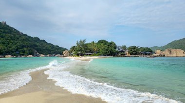 İki adayı birbirine bağlayan tropik bir ada, Ko Nang Yuan Adası, Surat Thani, Tayland, Güneydoğu Asya.     