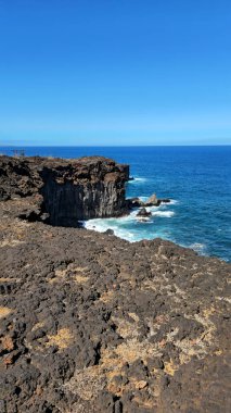 Batı kıyı şeridi kaya oluşumlarını gösteriyor, El Hierro Adası, Kanarya Adaları, İspanya, Avrupa.