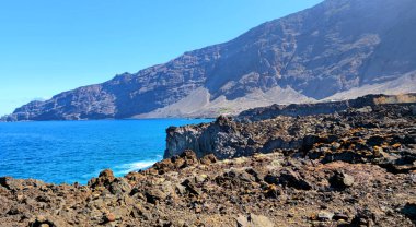 Batı kıyı şeridi kaya oluşumlarını ve sıradağları, El Hierro Adası, Kanarya Adaları, İspanya, Avrupa.