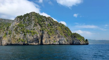 Ko Phi Phi Don Adası Kireçtaşı karistiyle kaplı, Krabi Eyaleti, Tayland, Güneydoğu Asya.