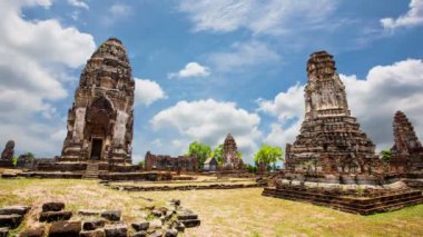 Antik pagoda mimari Wat Pra Sri Ratana Mahatat 