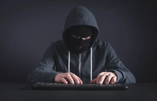 Hacker Using Computer Keyboard Hacking System — Stock Photo, Image