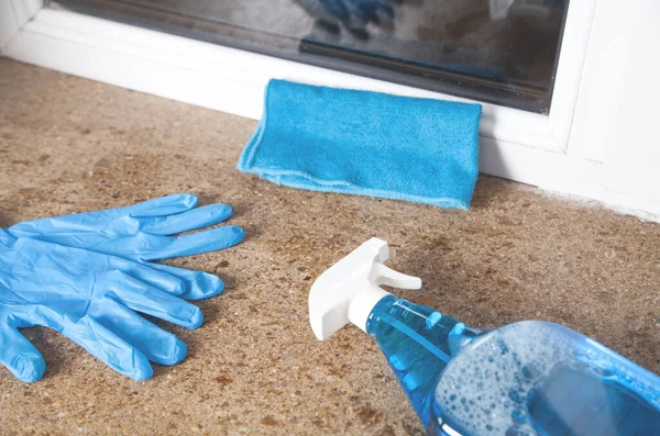 Spray Rag Gloves Window — Stock Photo, Image