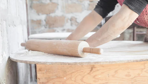 Donna Che Prepara Pane Armeno Lavash — Foto Stock