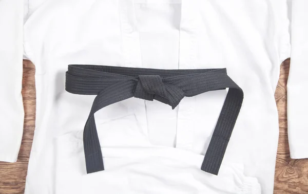 Harcművészeti Ruhák Karate Egyenruha Fekete Övvel — Stock Fotó