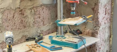 Ahşap atölyesi. Oyma için çalışma yeri