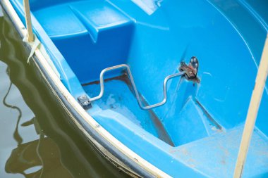 Tekne pedalının yakın görüntüsü. 