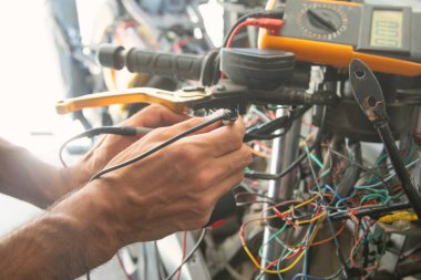Kafkas elektrik tamir motorsiklet elektrik sistemi.