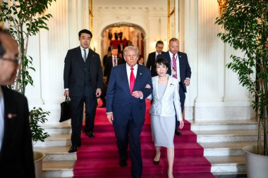 Tokyo, Japonya 'daki Akasaka Sarayı. 28 Ekim 2025: Başkan Donald Trump, Japonya Başbakanı Sanae Takaichi ile ikili bir toplantıya katıldı,