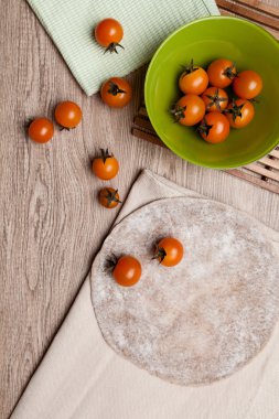 taze yeşil sebze kiraz domates salatası