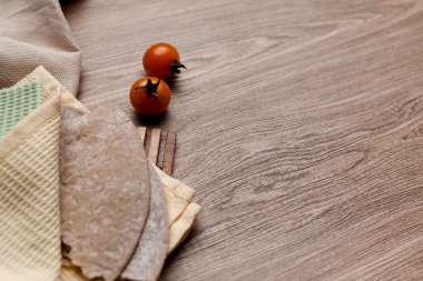 taze yeşil sebze kiraz domates salatası