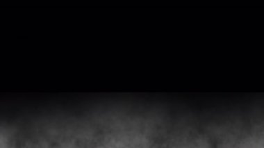 Tamamen şeffaf bir arkaplanda yükselen gerçekçi sis. Renkli anahtara ihtiyaç duymadan video düzenleme, bileşim, ürkütücü sahneler veya atmosferik geçişler için ideal bir sinemasal örtüdür..