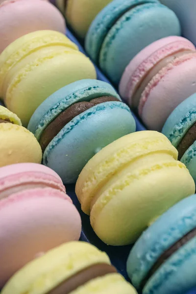 Makronen Köstliche Französische Desserts Bunte Kekse Mit Sahne — Stockfoto