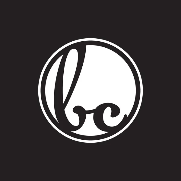 İlk harf logo daire halkası ile