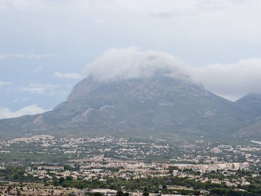 Dağların güzel manzarası