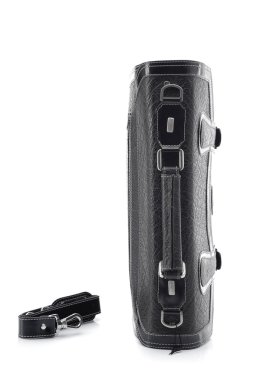 Bir evrak çantası deri