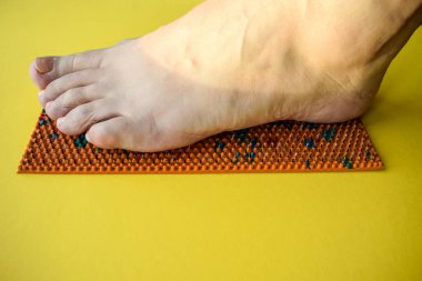 Masaj Çivisi ile Alternatif Tıp Konsepti