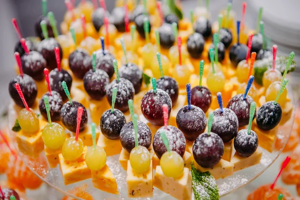 tatil masada parlak soğuk aperatifler