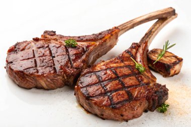 Sulu ızgara baltalı biftek.