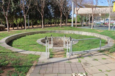 Yalta, Kırım, Ukrayna şehir merkezine park et.