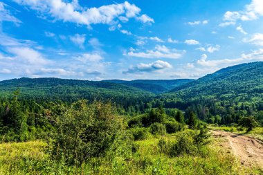 Dağların güzel manzarası