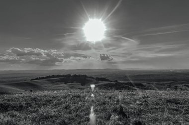 siyah ve beyaz manzara.