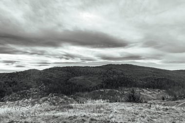 Dağların güzel manzarası