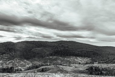 Dağların güzel manzarası