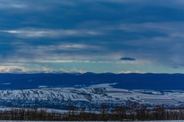 Dağların güzel manzarası