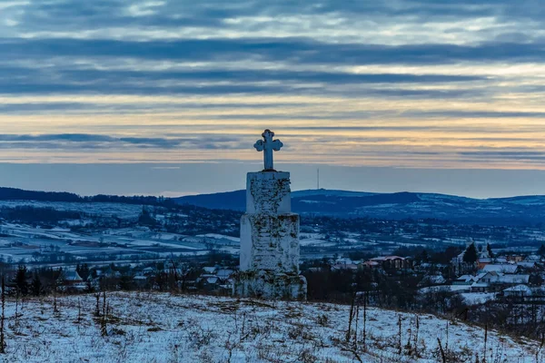 Dağlarda güzel bir gün batımı