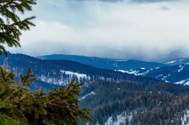 Dağların güzel manzarası