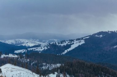Dağların güzel manzarası