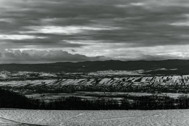 Dağlı güzel bir manzara.