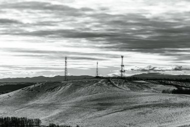 Kışın dağların güzel manzarası